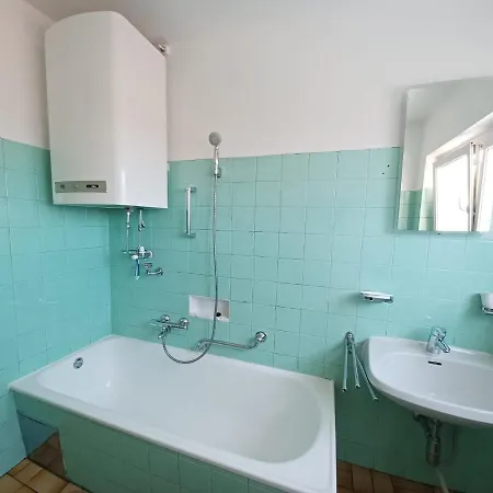 Brightcenterapartment Homestay szállás *