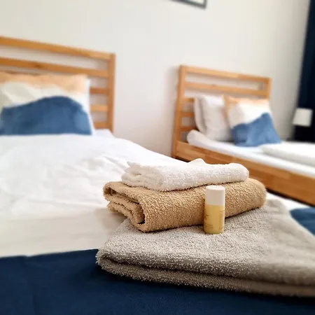 Brightcenterapartment Homestay szállás *