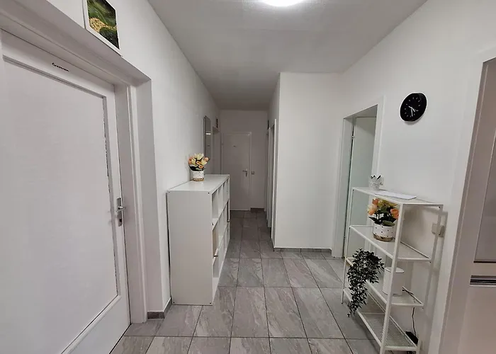 Brightcenterapartment Проживание в семье Грац